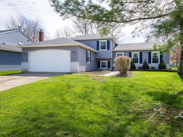 10045 S Bexley Cir, Strongsville, OH 44136