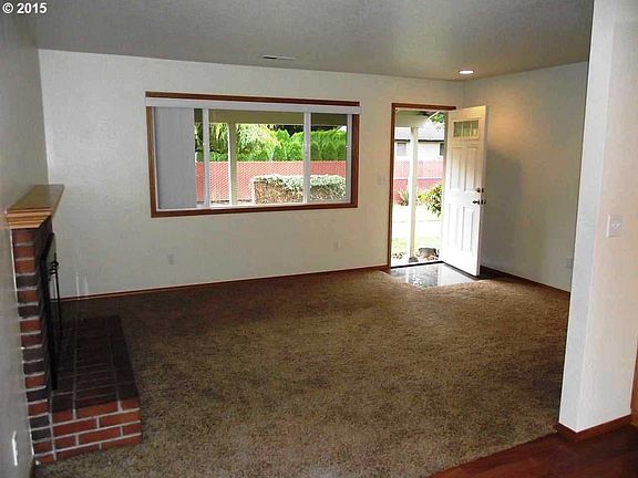 4th image of 6013 NE 58th St