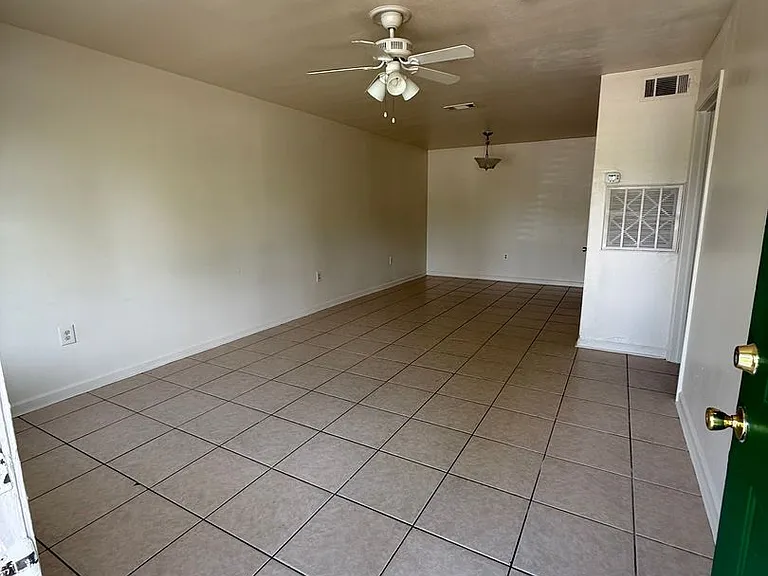 2059 Mariner Dr — Photo 9