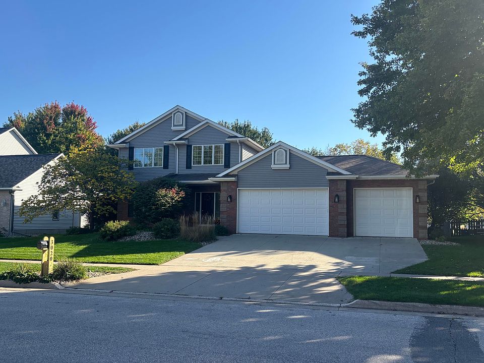 2nd image of 3020 Aspen Rd