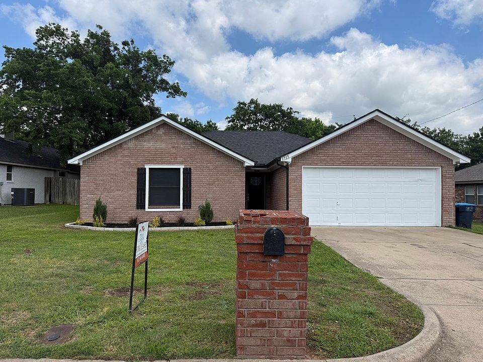 1st image of 3713 Devonaire Dr