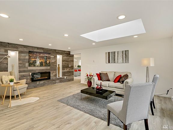 2nd image of 23210 Lapierre Dr
