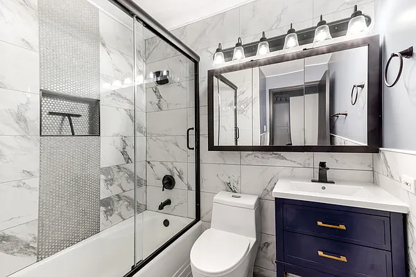 Rented by SERHANT. | media 5