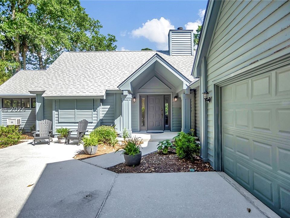 1st image of 4 Wisteria Ln
