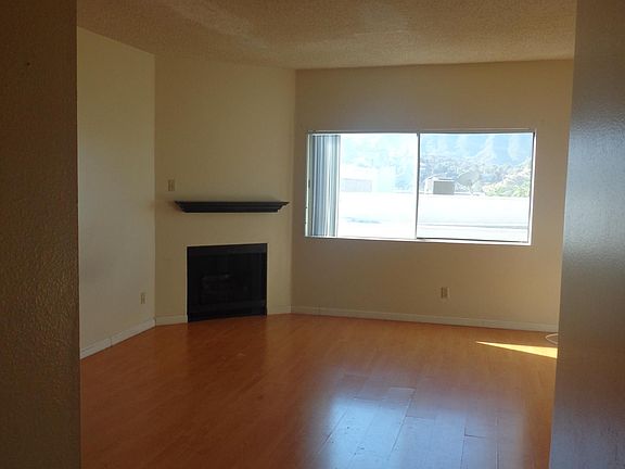 2nd image of 10270 Tujunga Canyon Blvd