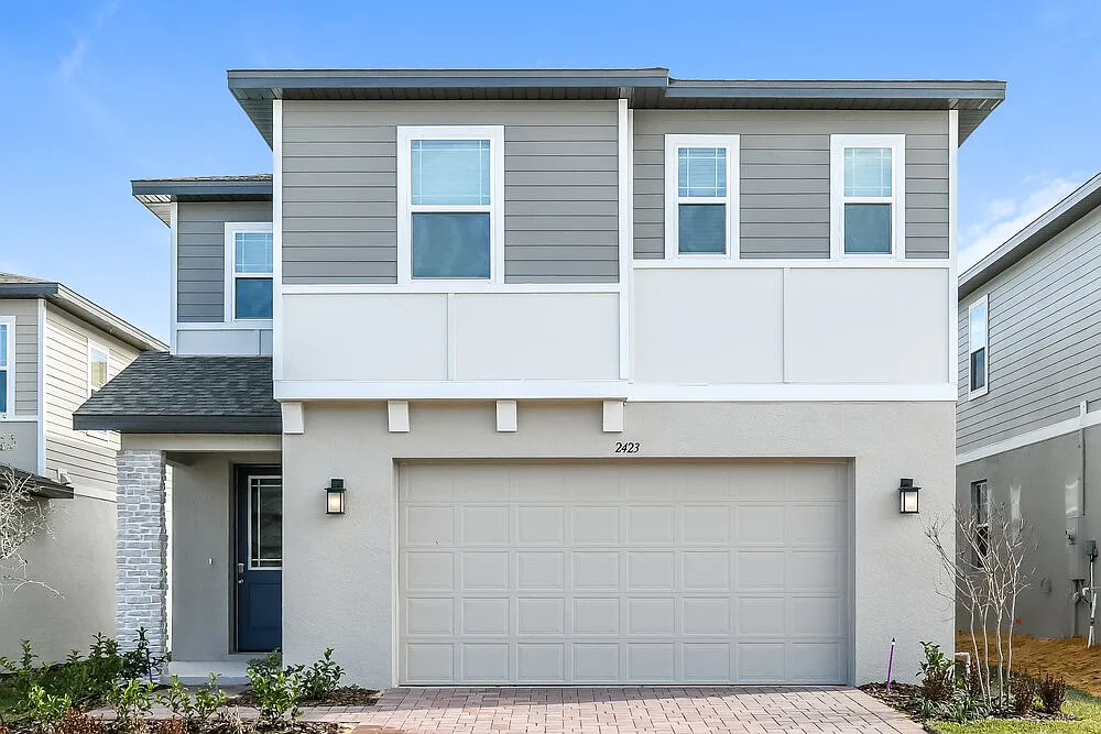 3 bed, 2.5 bath, 2216 sqft, $2,630 — Photo 1