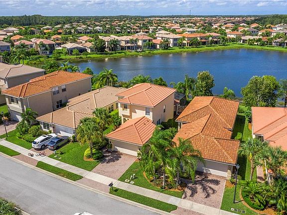 3rd image of 10458 Carolina Willow Dr