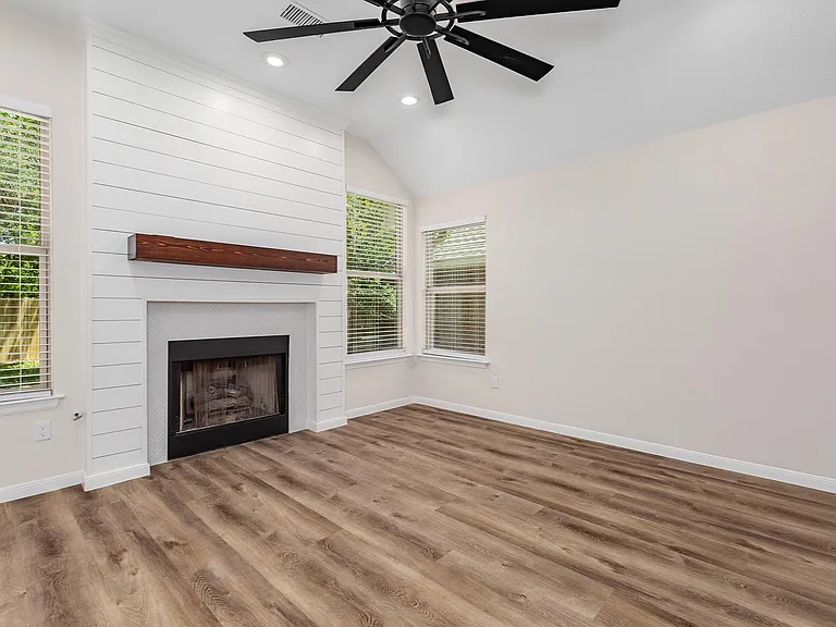 42 Camber Pine Pl — Photo 9