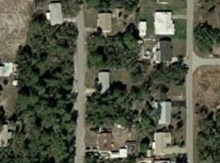 902 Triumph Dr, Sebring, FL 33872