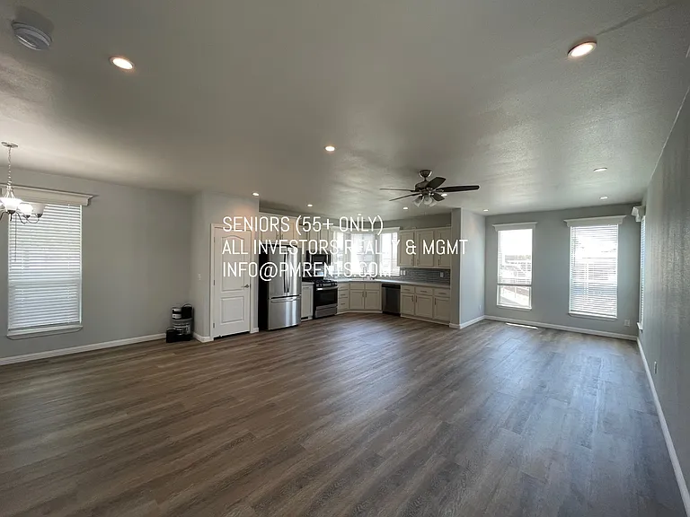 141 Douglas Dr #75 — Photo 6