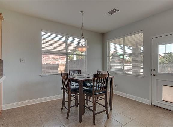 4th image of 198 Cox Dr