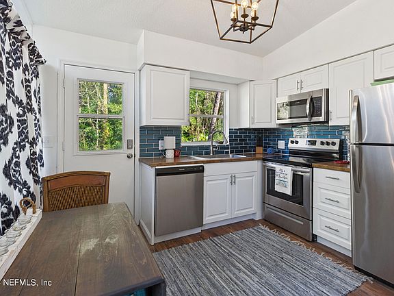 5th image of 119 LUDWIG Avenue