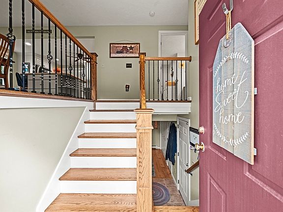 4th image of 21 Corinth Dr