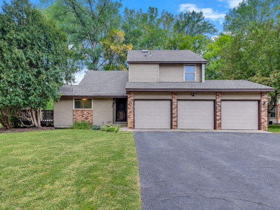 8649 Emerson Ave N, Brooklyn Park, MN 55444