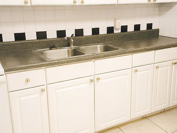 2nd image of 411 Silver Beach Rd