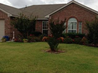 104 Tranquillity Ln, Waxahachie, TX 75165
