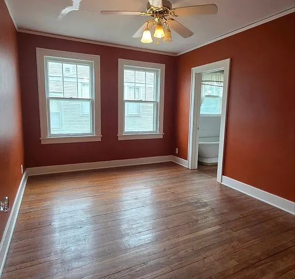 Beautiful 2BR 1BA unit w/ Covered Porch in Downtown Liberty — Photo 22