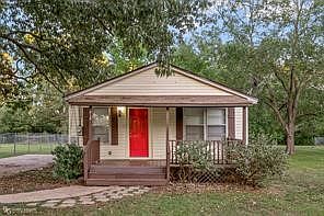 2nd image of 814 Lee St