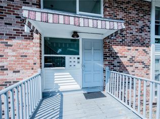 347 Main Rd APT 203, Tiverton, RI 02878