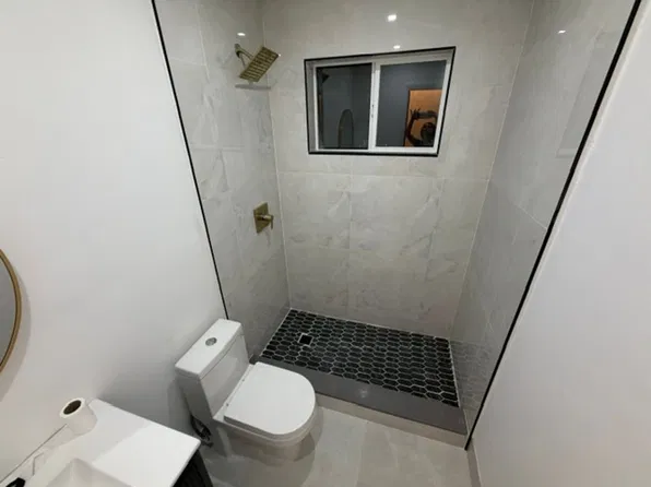 727 SW 10 Street, 727 SW 10th St Unit 1, Hallandale, FL 33009