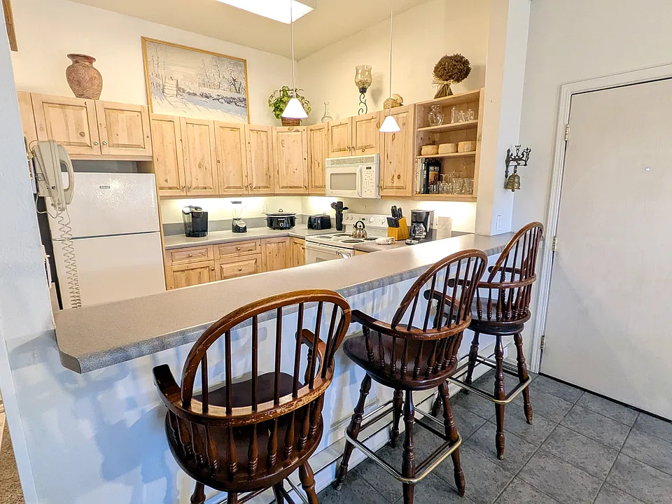 177 Lake St #9