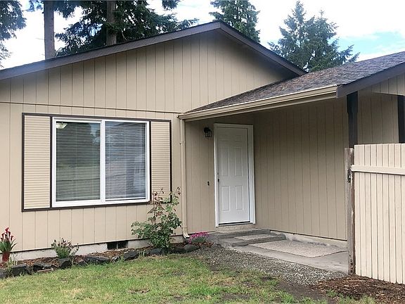 2nd image of 1421 Goldenrod Dr SE