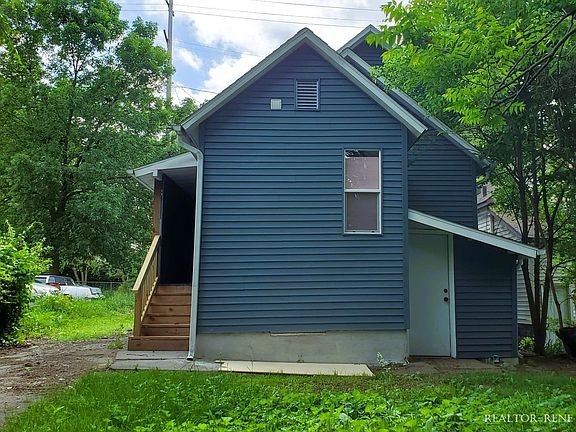 2nd image of 445 Eastern Ave SE