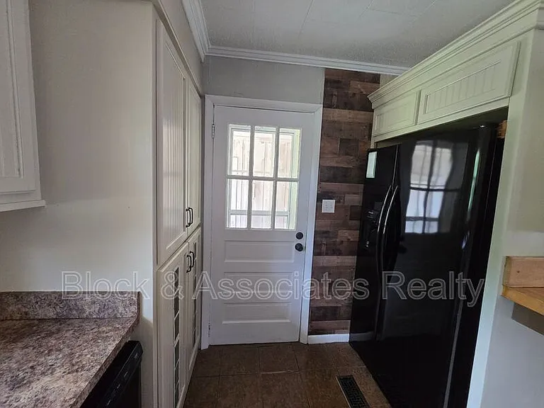4665 Peace Rd — Photo 13
