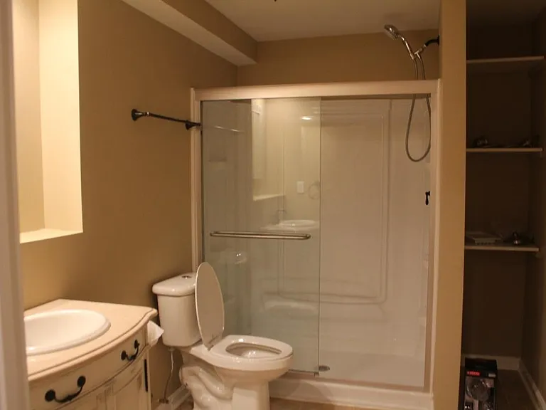 Basement, Full Bathroom #4