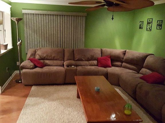 4th image of 34 Adriana Ct