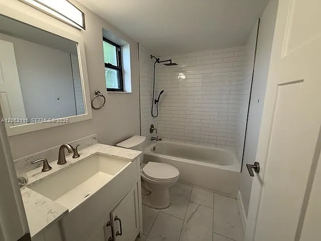 25 W 4th St #103 — Photo 4
