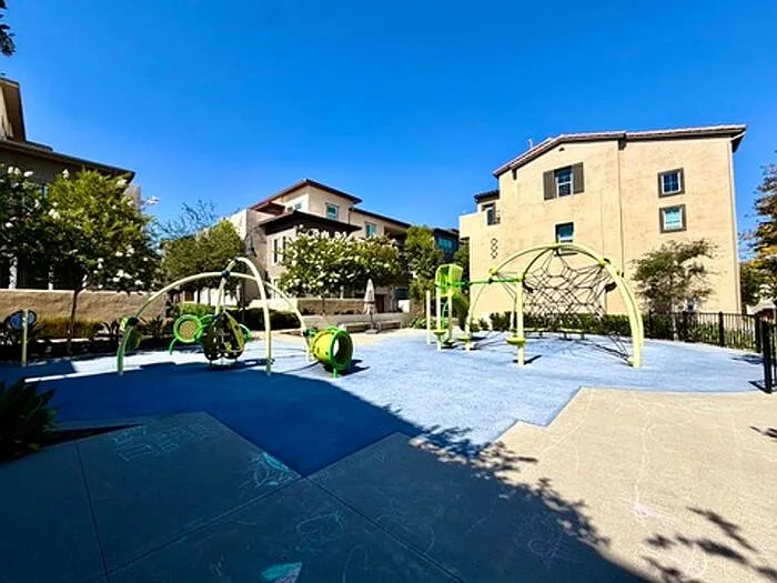 12165 Chorus Dr — Photo 33