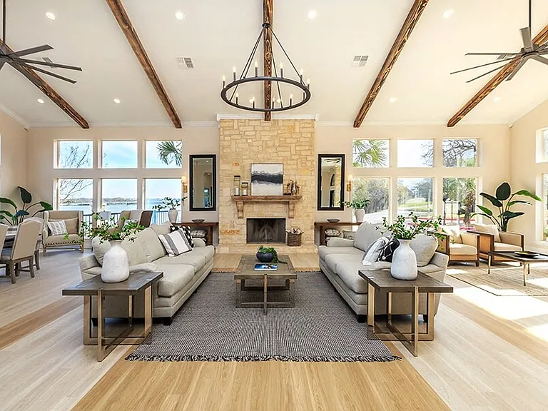 Lakehouse Granbury — Photo 15