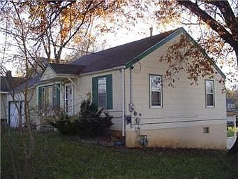 2nd image of 2418 N 35th St