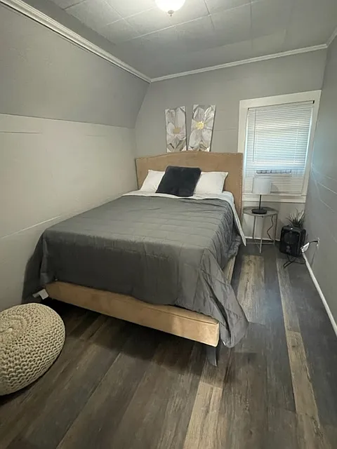 Fully Furnished Rental Near Seton Hall - Utilities Incuded — Photo 2