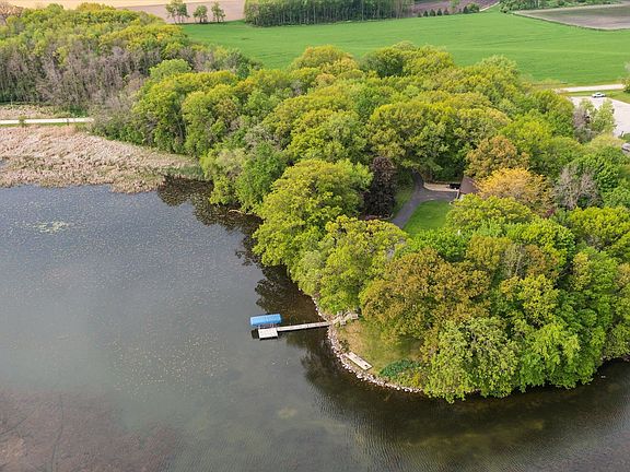 2nd image of W11404 Lake Dr