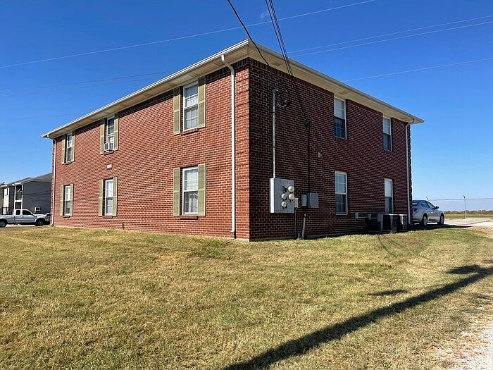 1st image of 446 Joy Ave #4