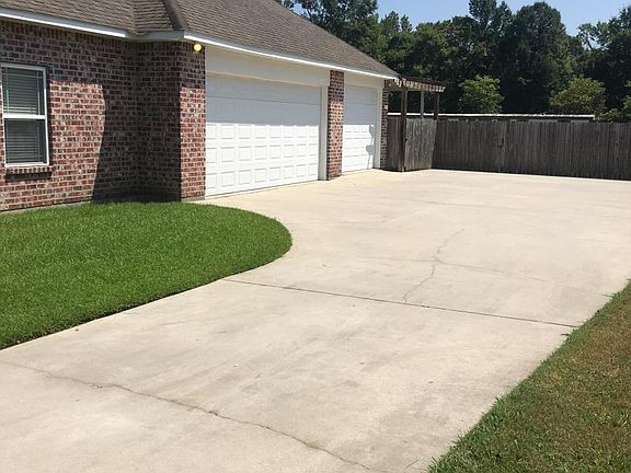 4th image of 12338 Oak Alley Dr