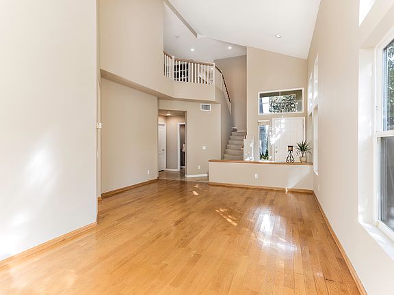 5th image of 3801 Ferncrest Pl