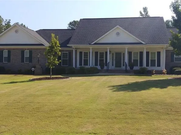 342 Wildberry Ln, Sylacauga, AL 35151
