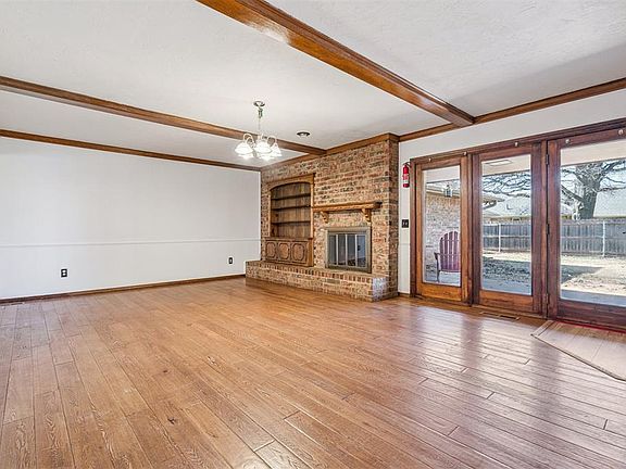5th image of 10305 Goldenrod Ln