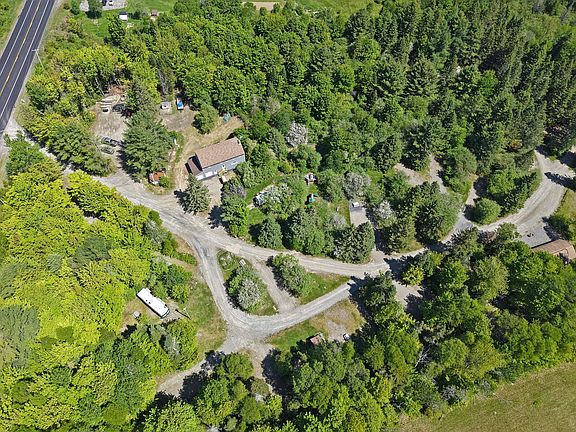 4th image of 312 Moosehead Lake Road