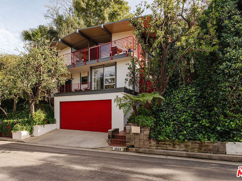 1st image of 3688 Buena Park Dr