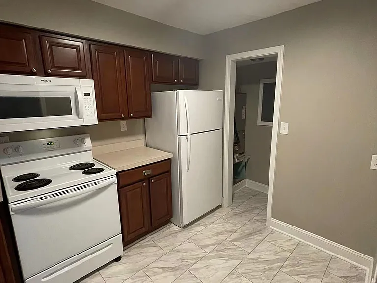 421 Redding Rd #1 — Photo 4