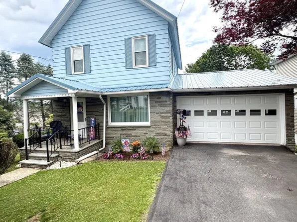 526 Susquehanna St, Forest City, PA 18421