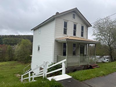 1201 E Main St, Reynoldsville, PA, 15851