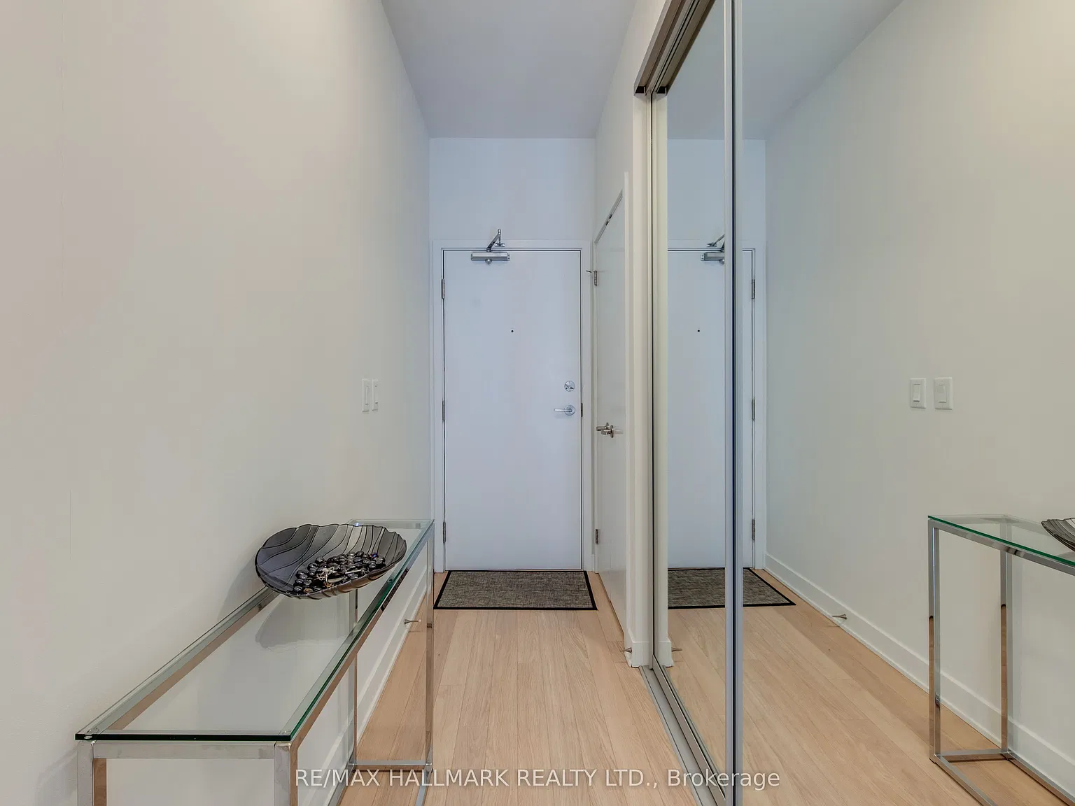 1 bed, $2,350 — Photo 3