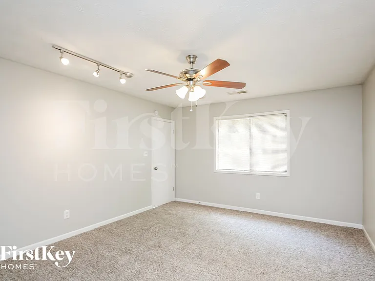5301 W Jones Bridge Rd — Photo 13