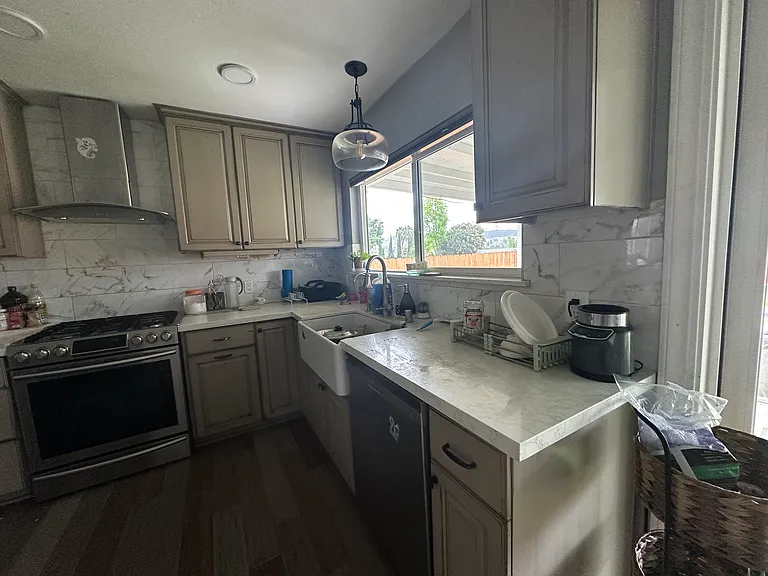 9230 Pine Valley Dr — Photo 16