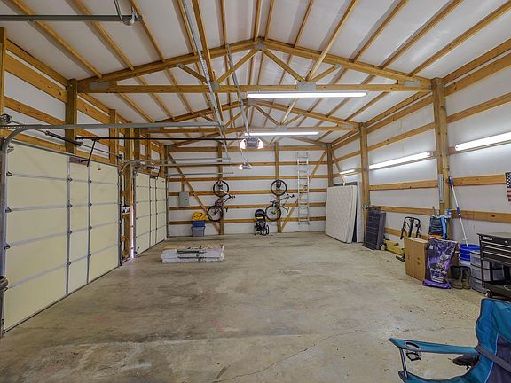 5th image of 115 Wade Dr